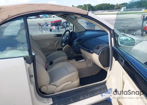 2007 Volkswagen New Beetle 2.5 from USA, damaged, VIN 3VWRF31Y47M416651